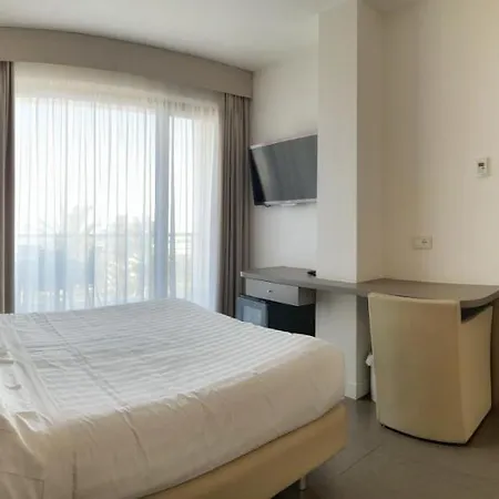Arlecchino Otel 3*